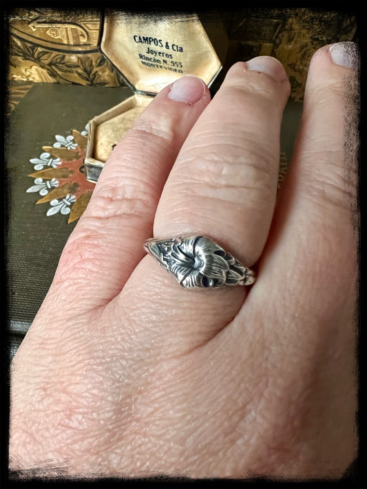 Easter Lily Birth Month Flower Ring-March 22-April 25